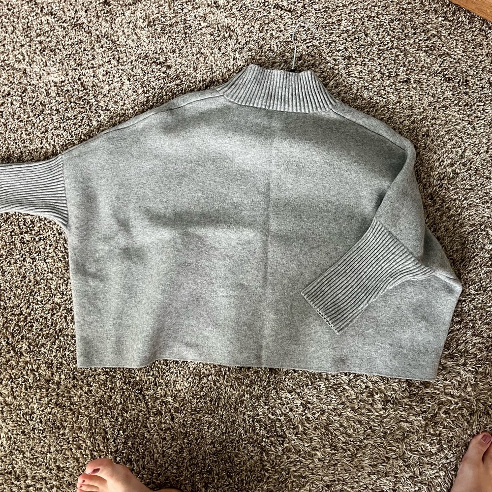 Cropped fall sweater